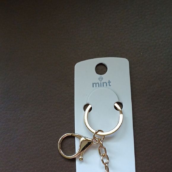 Mint Gold and Silver Crystal Key Holder - Picture 3 of 4